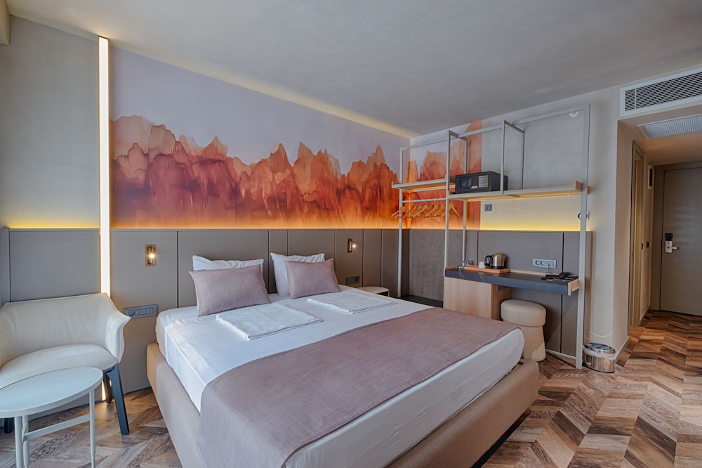Signature Room, 1 Bedroom, Mountain View photo 2