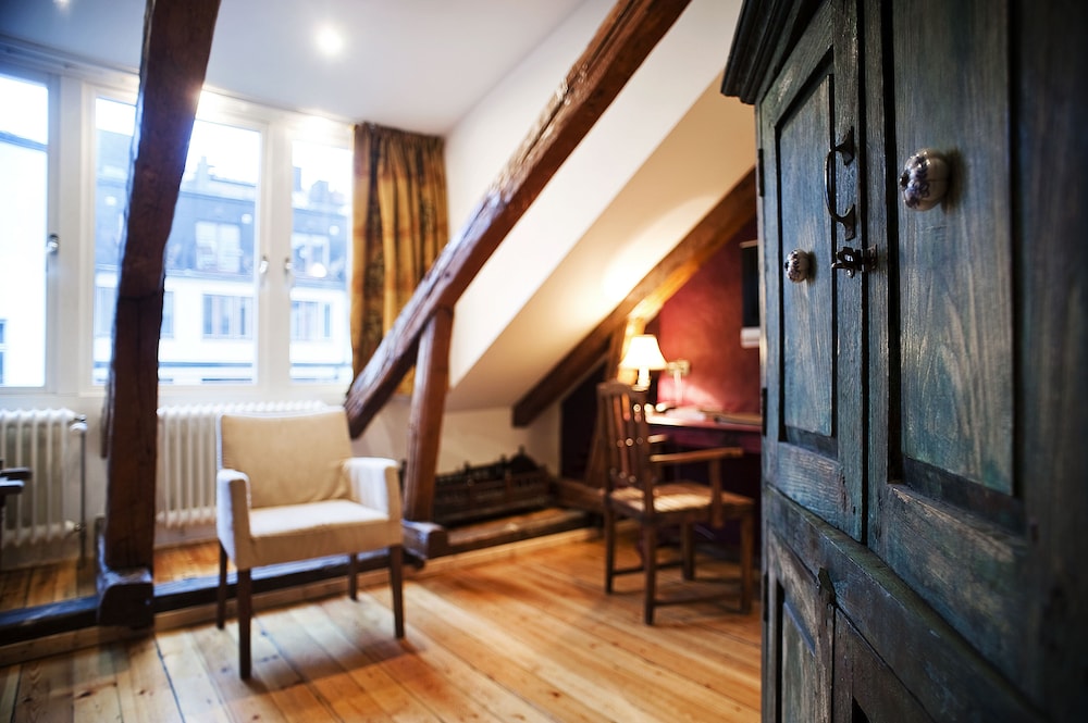 Superior Double or Twin Room - Photo 9