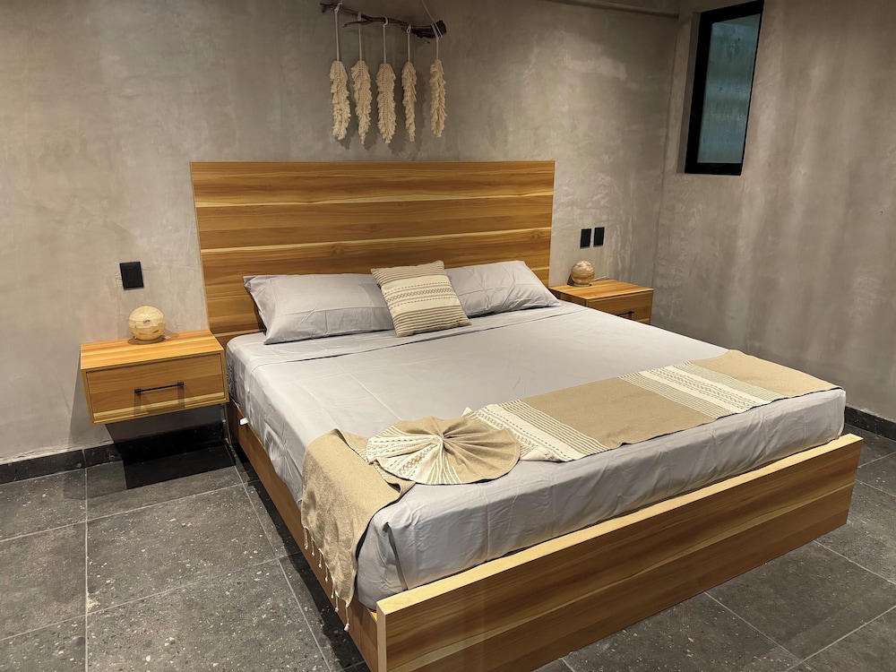 Design Apartment, 2 Bedrooms, Private Bathroom photo 1