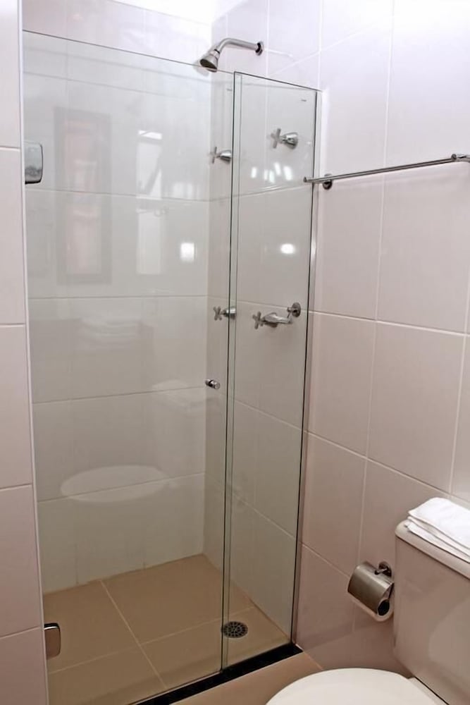 Quarto Casal photo 3