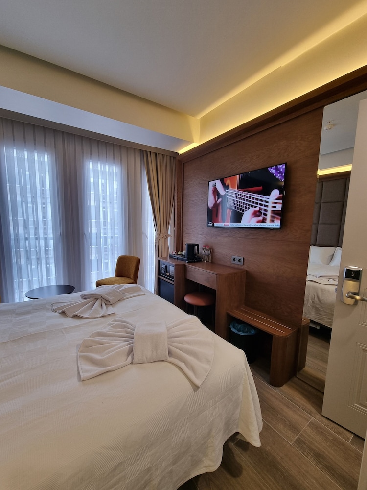 Deluxe Double Room photo 3