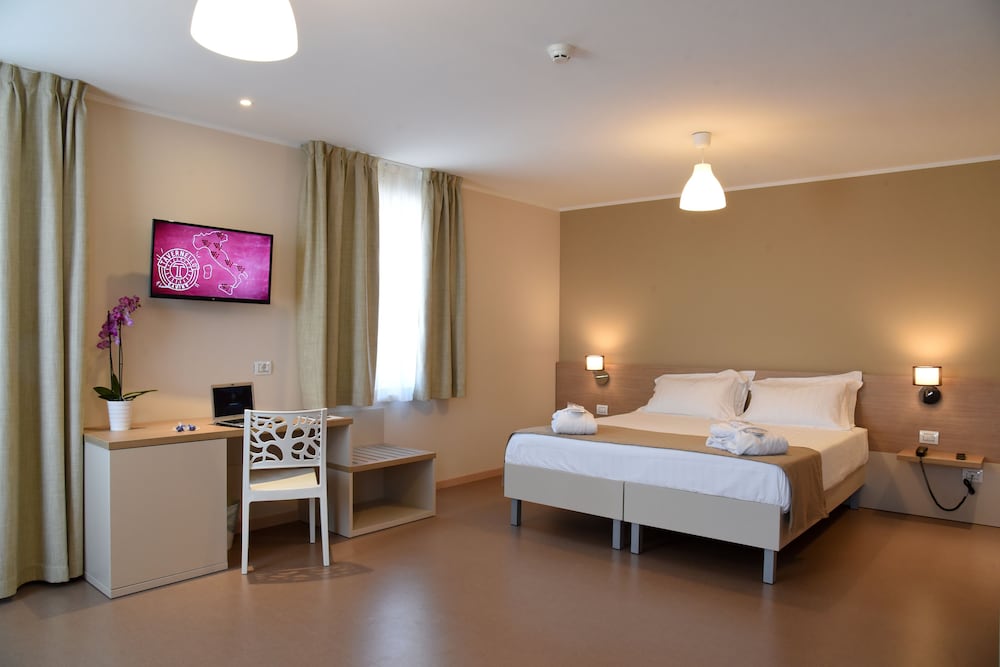 Deluxe Triple Room photo 1