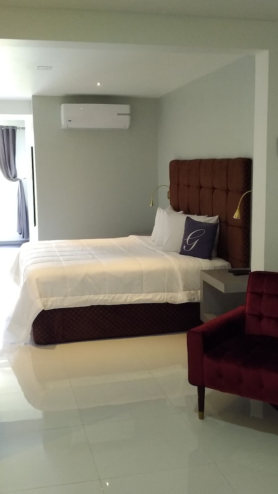 Executive Room photo 2