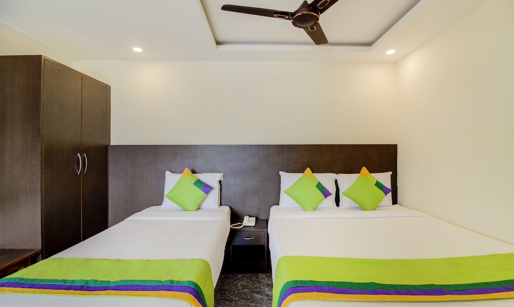 Deluxe Room - Photo 7