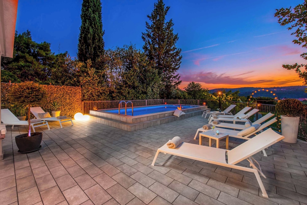 Villa (5 Bedrooms) photo 3