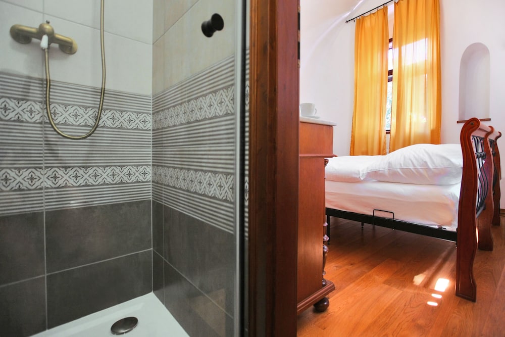 Double Room, 1 Bedroom photo 2