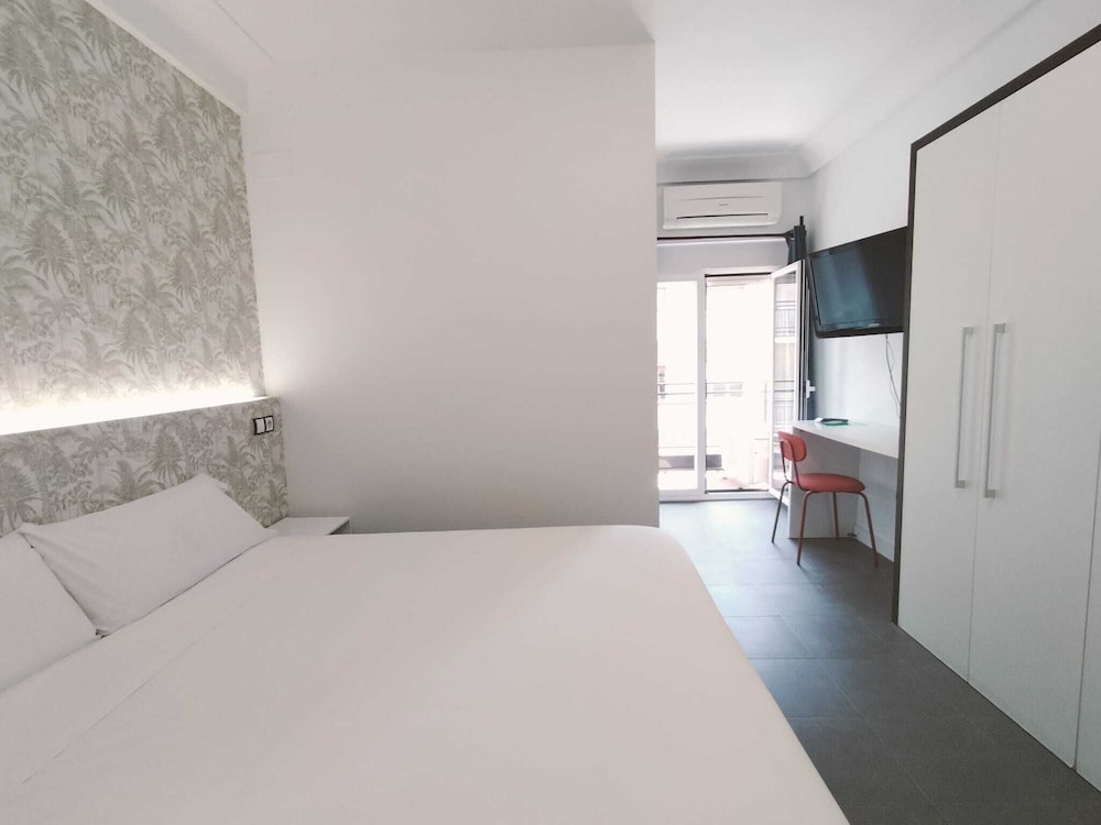 Double Room, Balcony