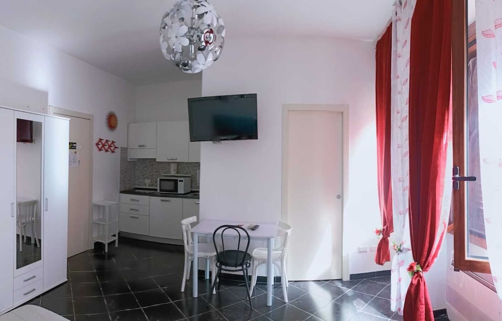 Superior Quadruple Room, Kitchenette