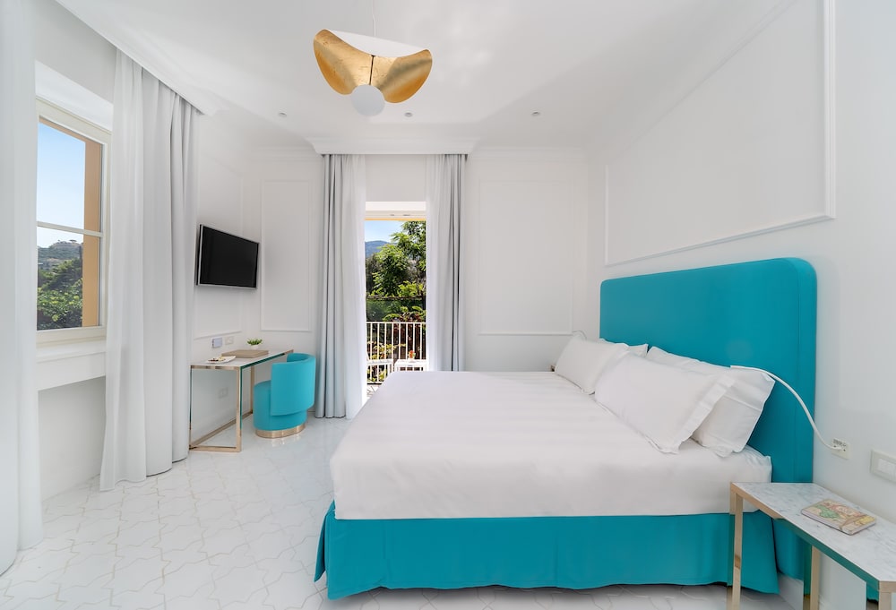 Deluxe Room, Balcony, Garden View