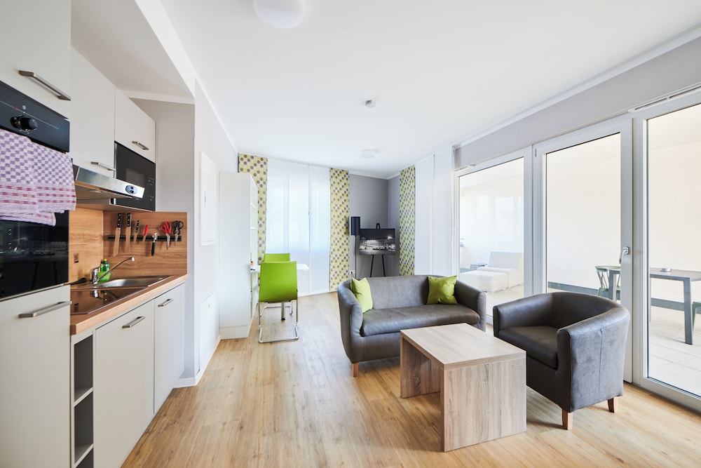 Suite, 2 Twin Beds, Non Smoking, City View