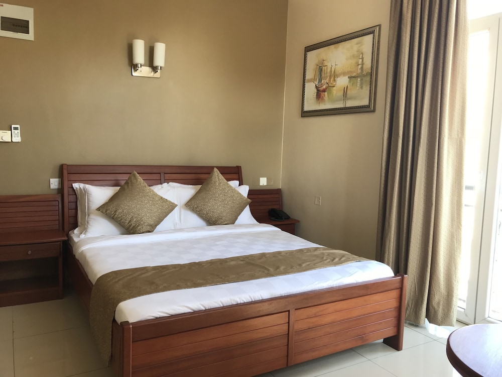 Superior Room, 1 Queen Bed, City View photo 2