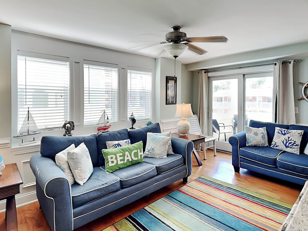 Condo (#5 - No Pets)