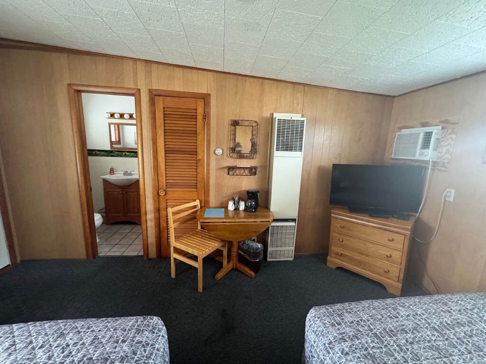 Standard Double Room, 2 Double Beds photo 3