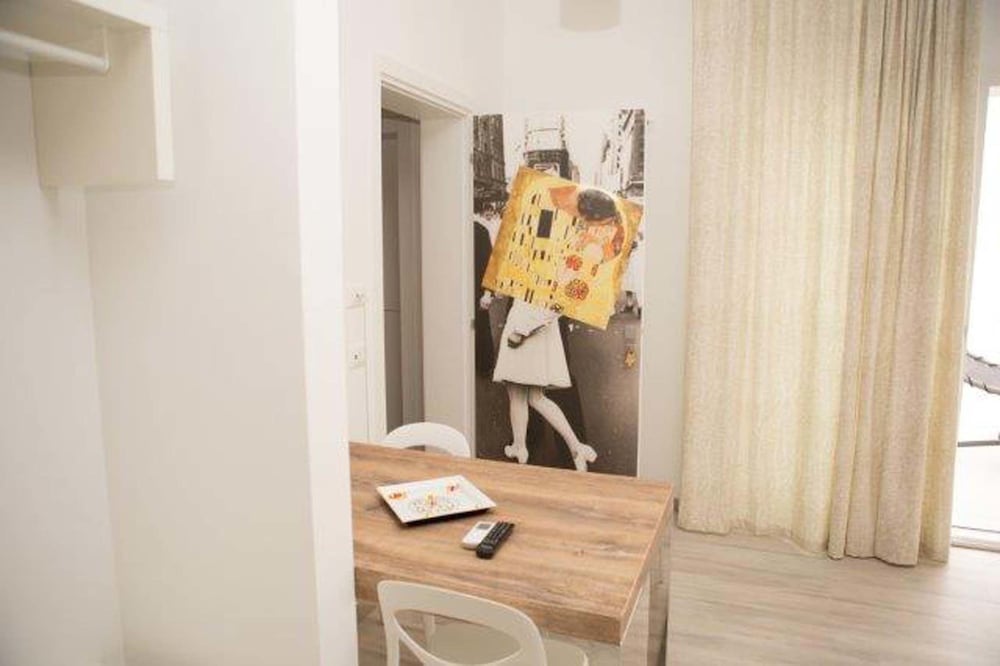 Deluxe Studio Suite, Kitchenette, Garden View