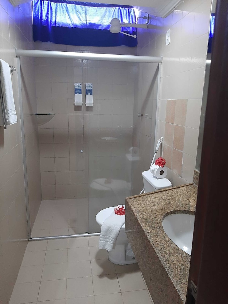 Standard Double or Twin Room - Photo 5