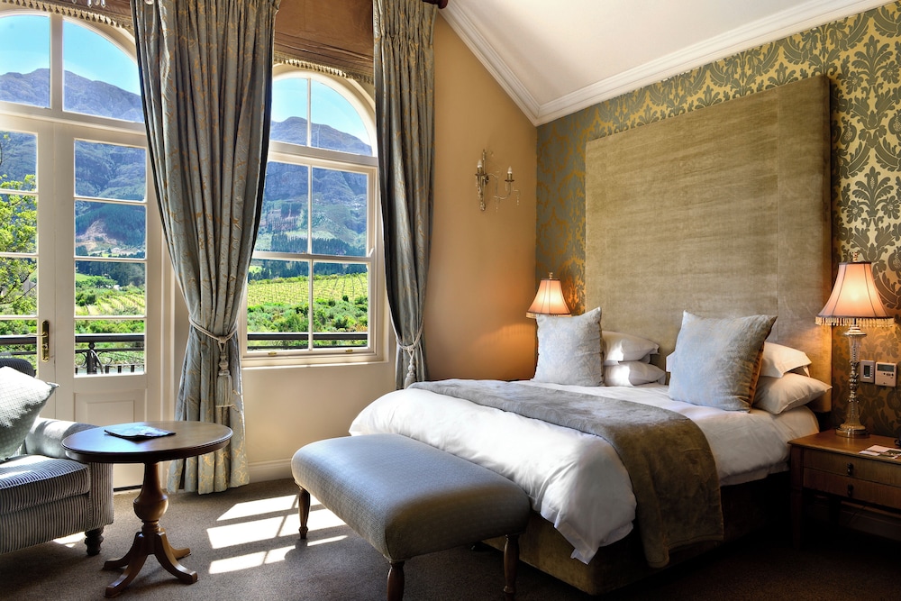 Luxury Suite, Lake View
