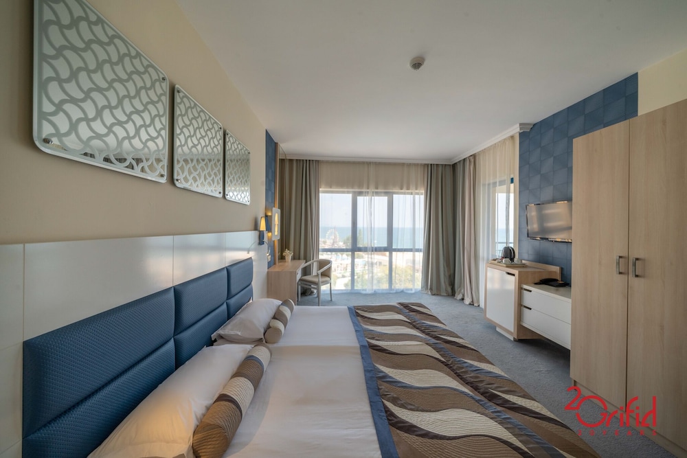 Family Room (Free Aquapark Access)