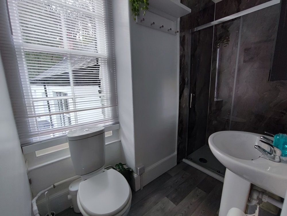 Standard Double Room, Private Bathroom photo 2