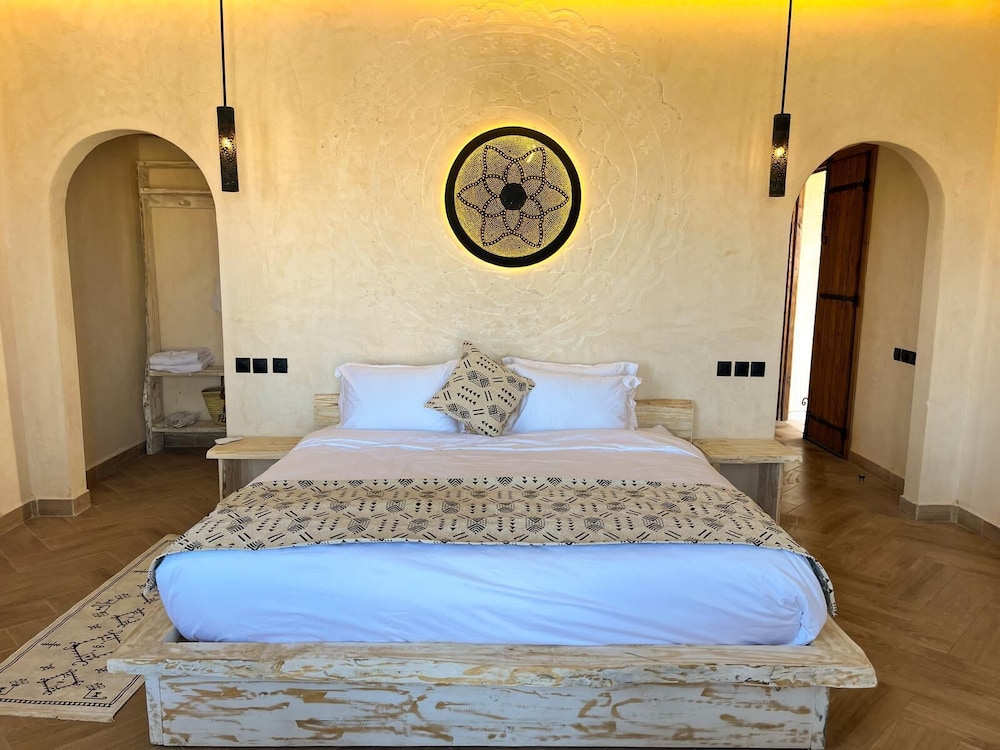 Luxury Suite, Desert View