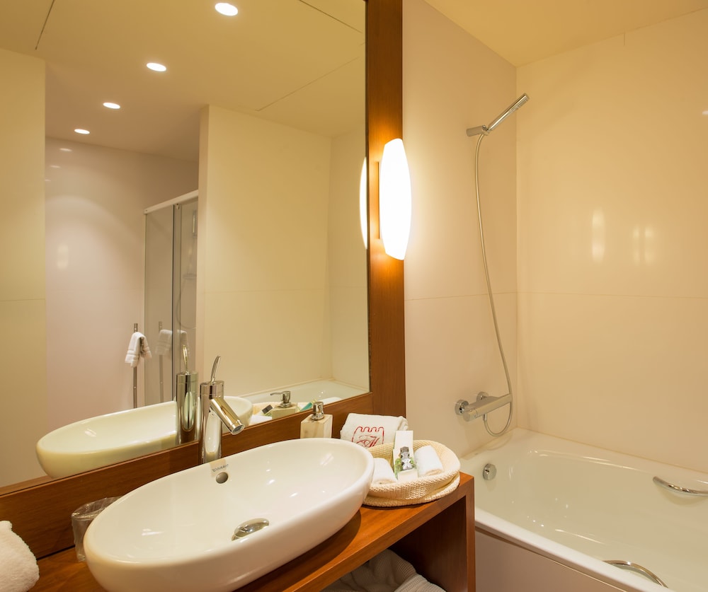 Superior Double Room (Masia) photo 3