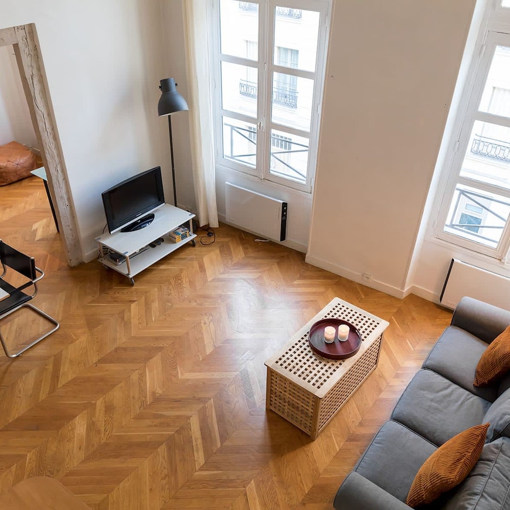 Apartment photo 1