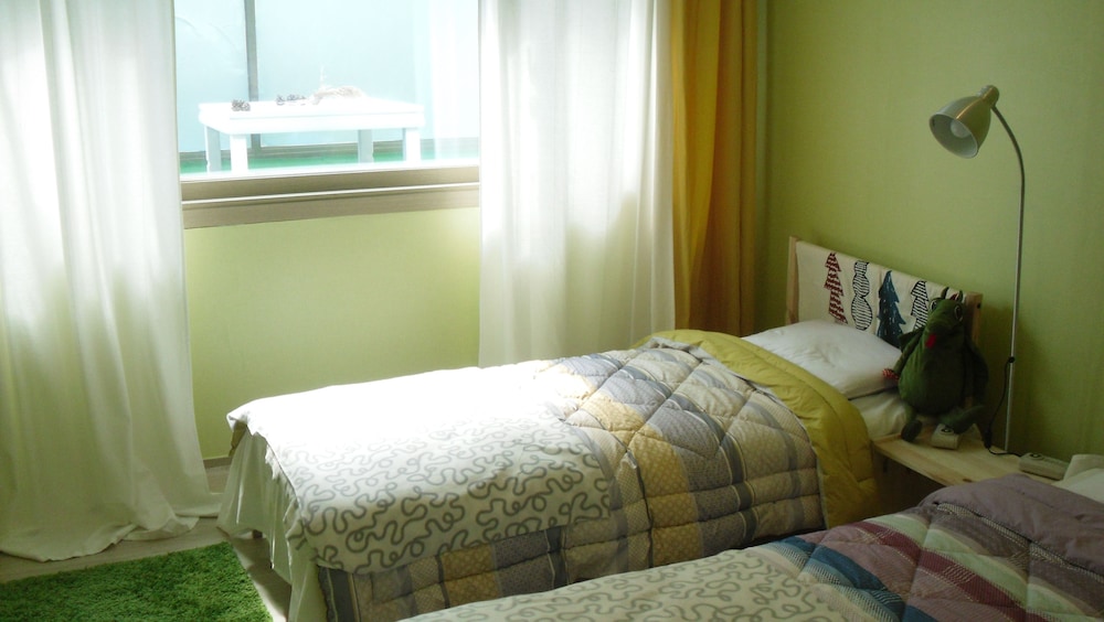 Twin Room (Koreans Not Allowed) photo 1