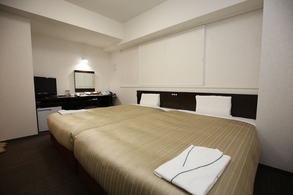 Twin Room, Non Smoking photo 3