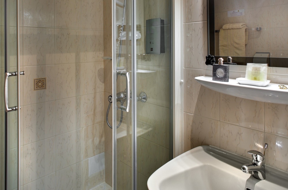 Superior Double Room - Photo 9