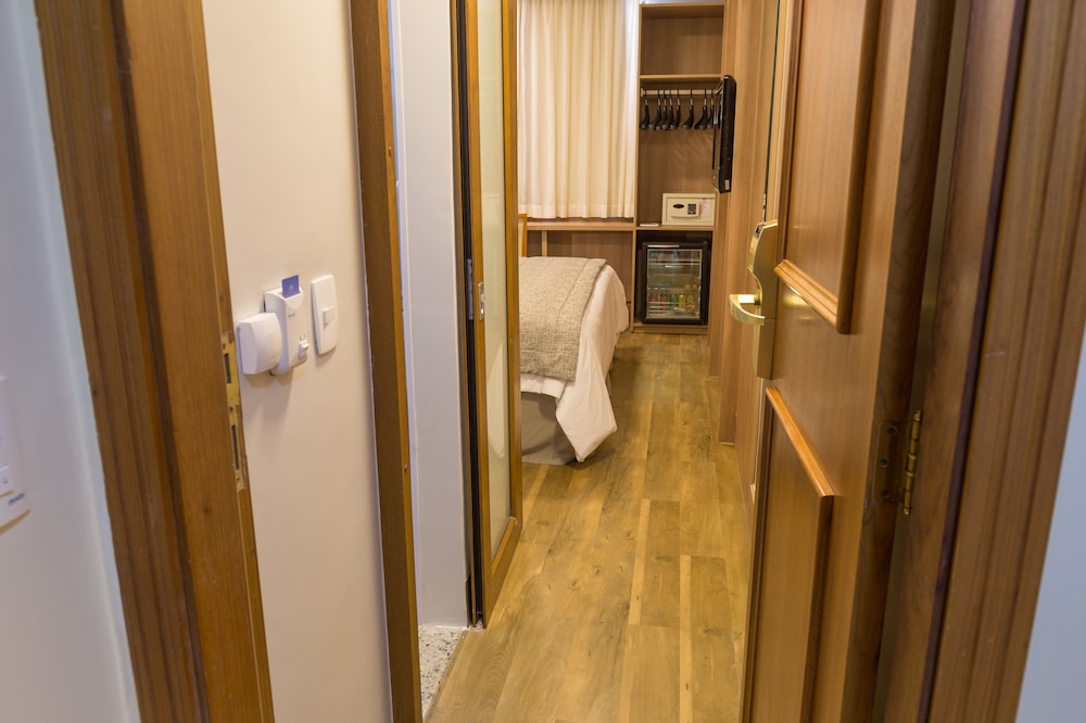 Standard Double Room - Photo 2