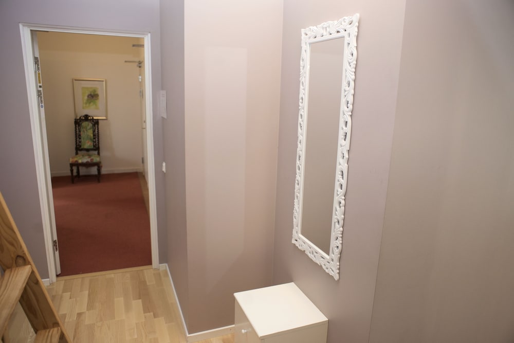 Family Room, Shared Bathroom (5 persons) photo 2