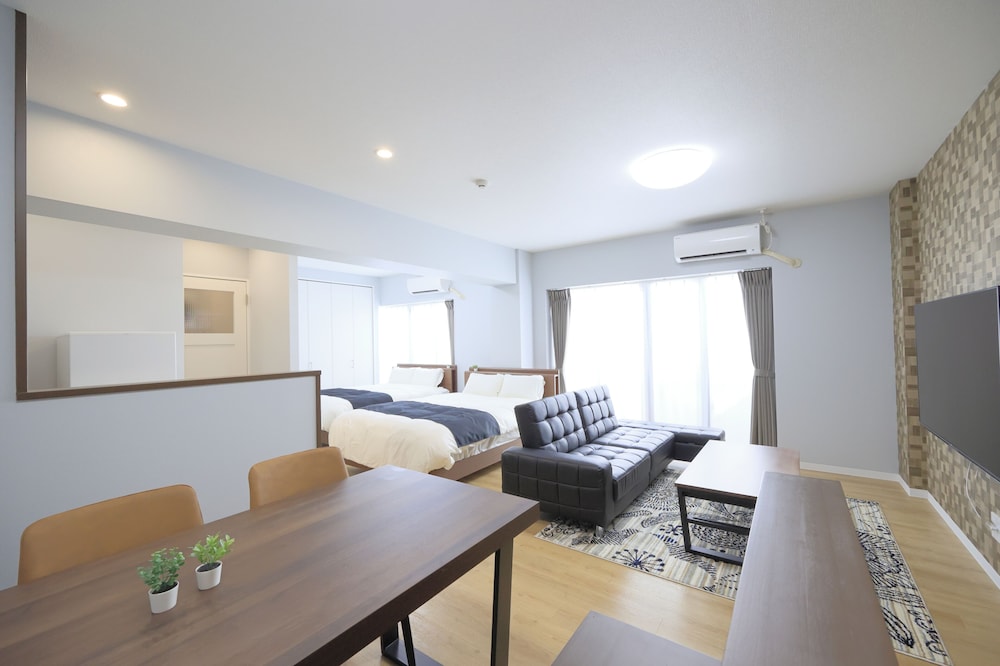 Twin room 301 photo 3