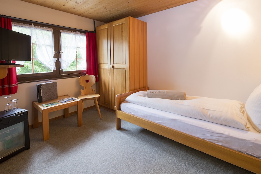 Single Room photo 2
