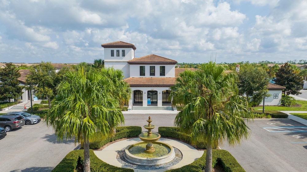 House, Multiple Beds (8822 GC - Fabulous 5BR Townhome: Pet )