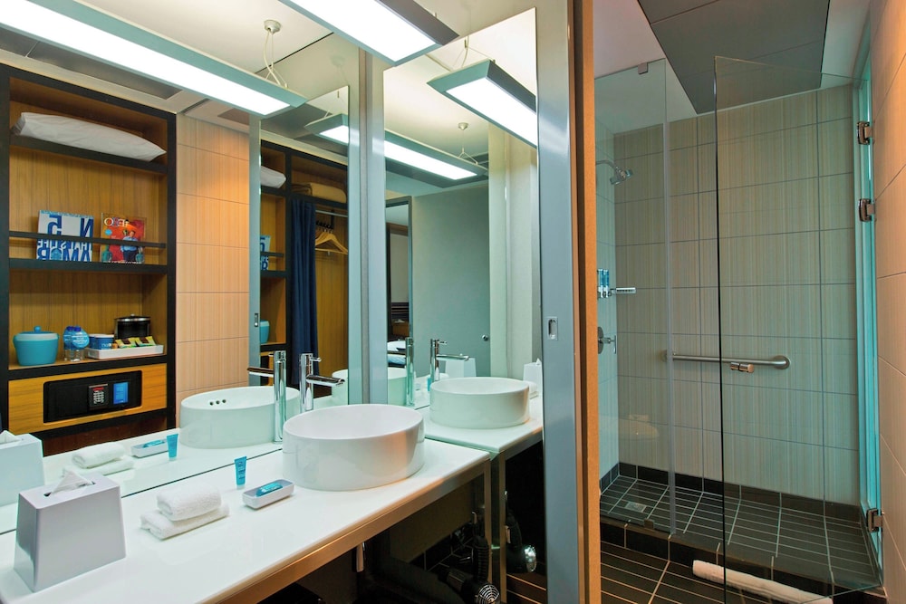 aloft, Room, 2 Double Beds - Photo 7