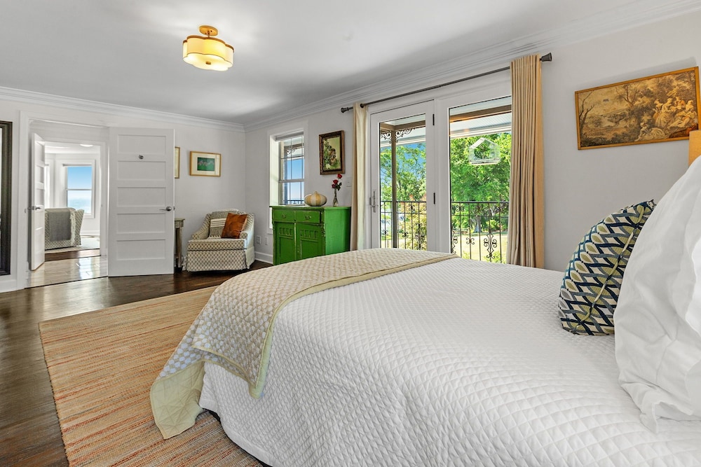 Satsuma Luxury Suite, 2 Bedrooms, Kitchenette, Bay View photo 2