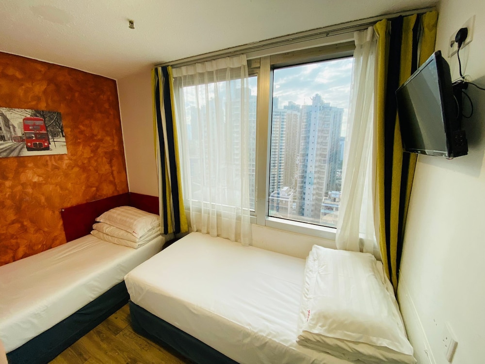 Standard Twin Room, 2 Twin Beds photo 3