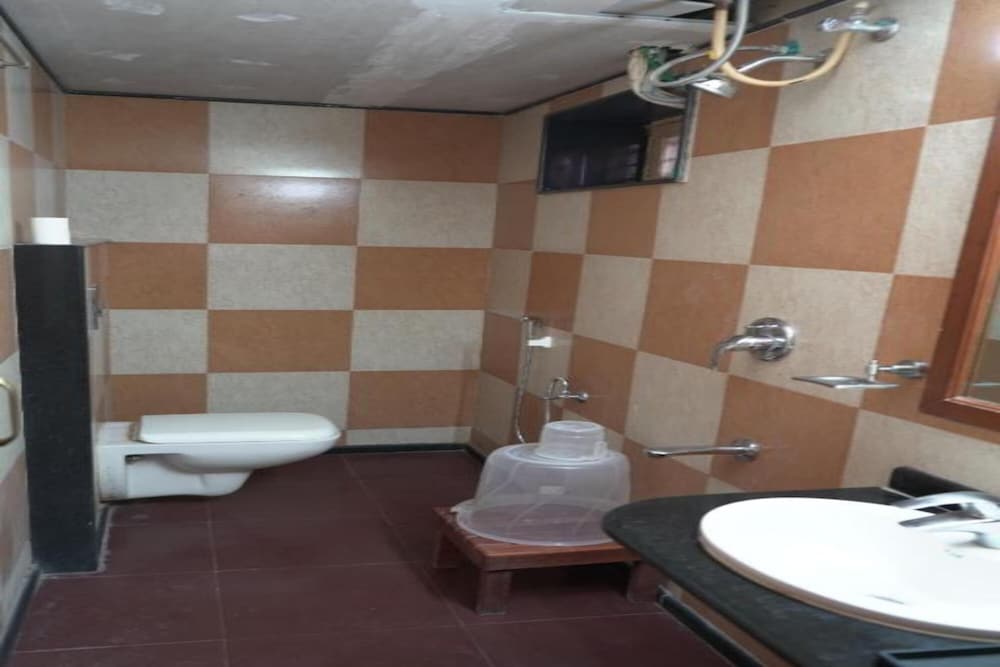 Cottage Room - Photo 8