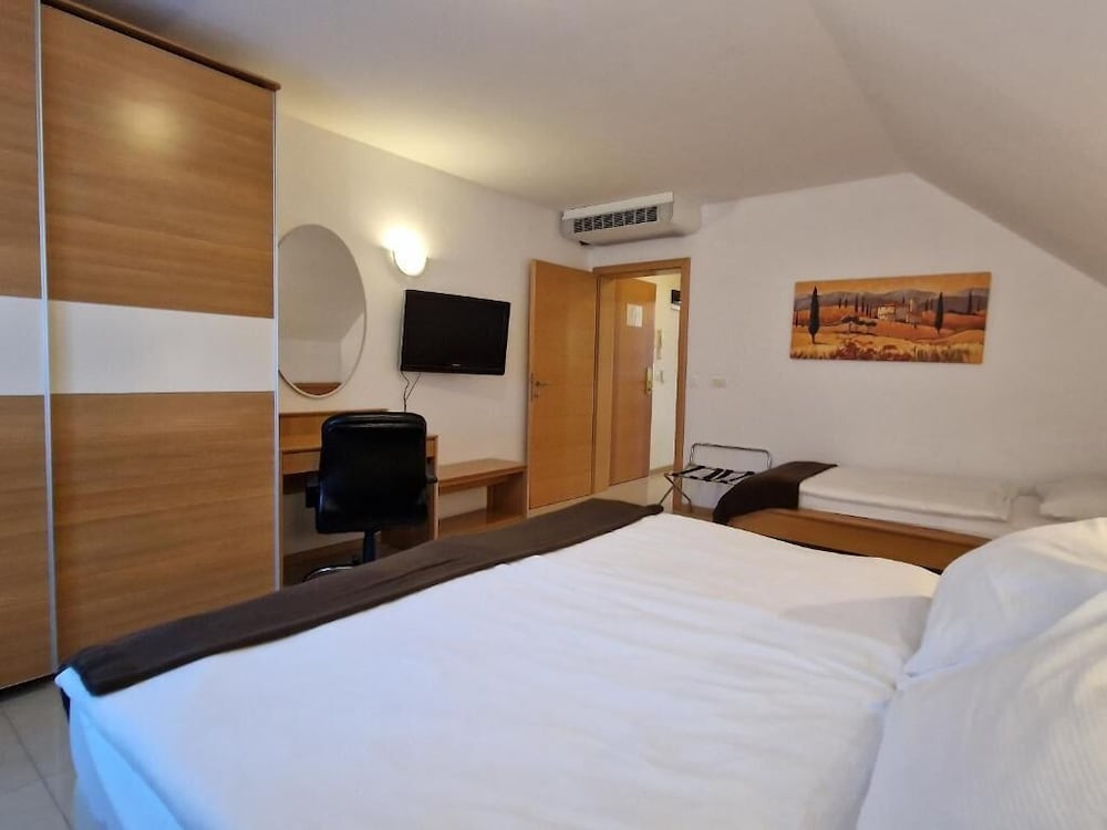 Deluxe Studio (Apartma z 1 spalnico in balkonom) photo 2