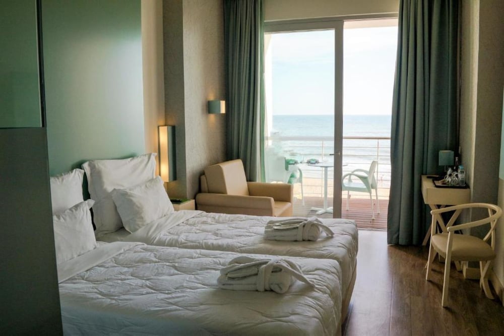 Superior Room, Beach View photo 1