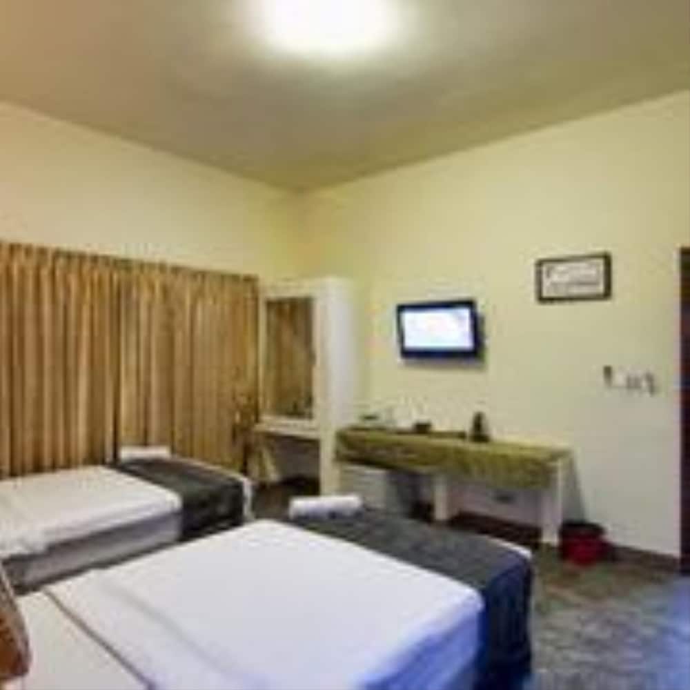 Deluxe Twin Room photo 2