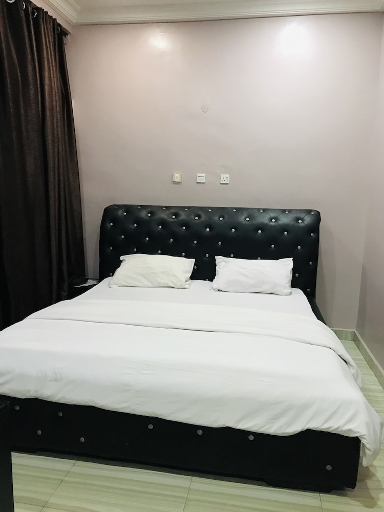 Standard Room photo 3