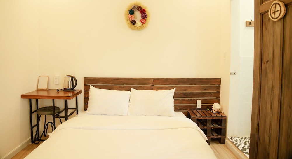 Deluxe Double Room, City View