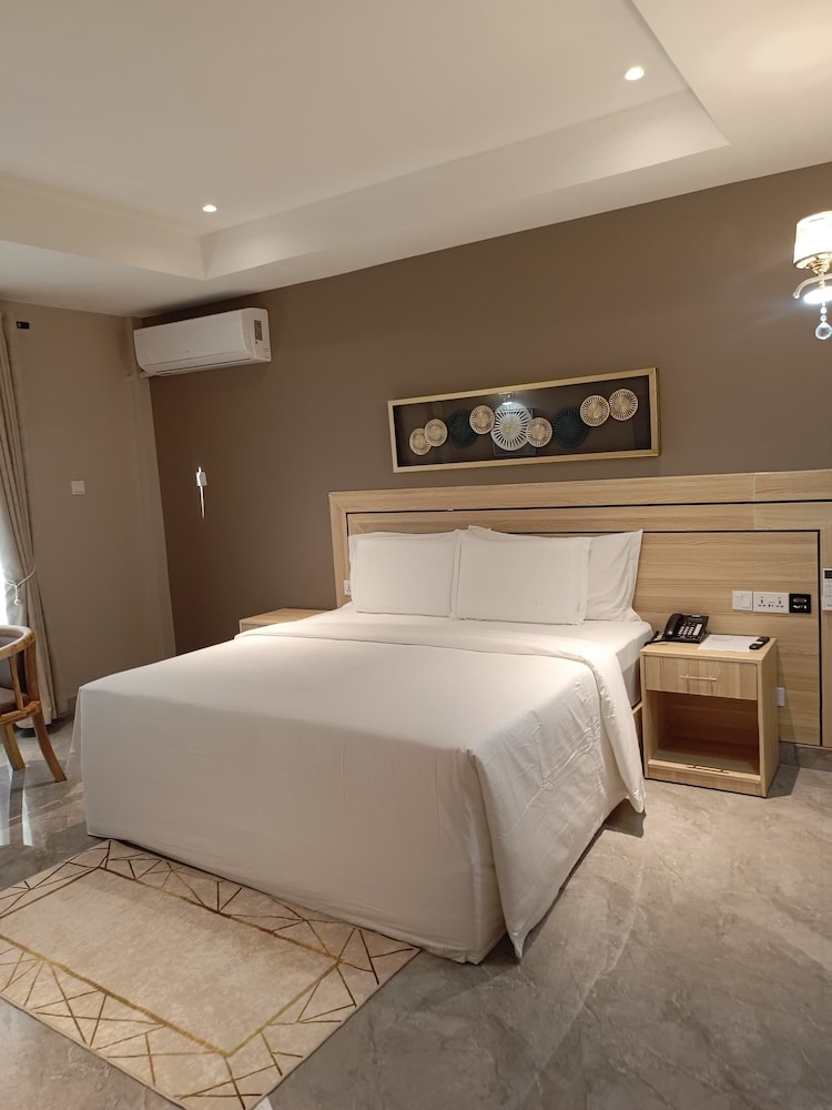 Deluxe Double Room, City View photo 1