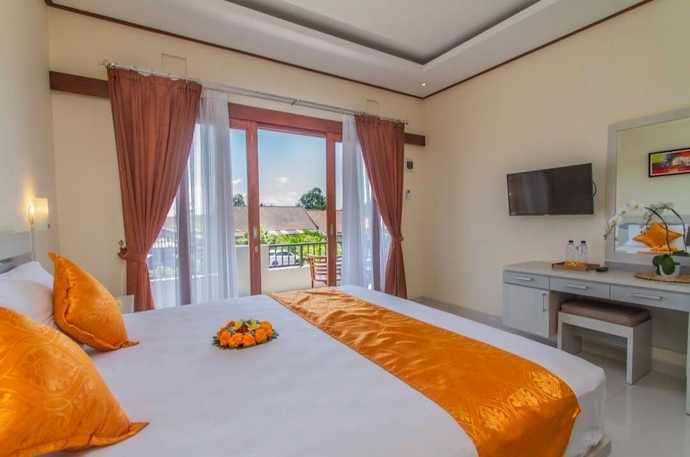 Family Room, Balcony, Garden View