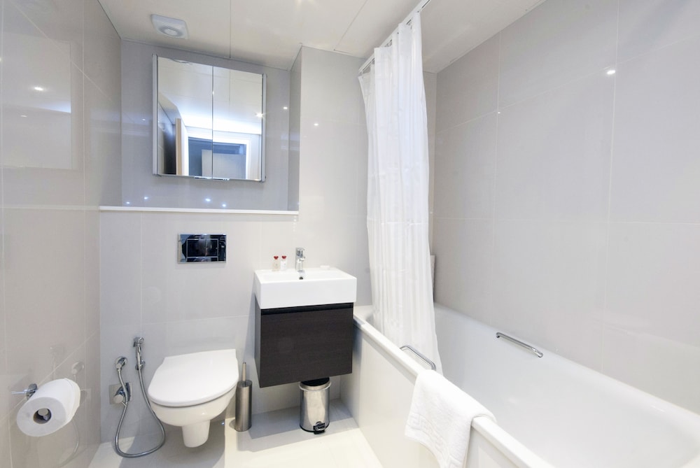 Studio Apartment photo 3