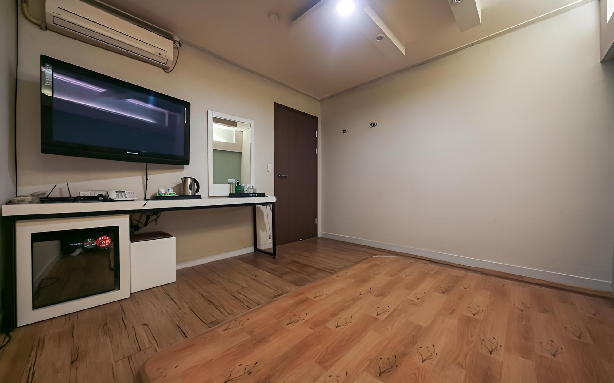 Room (On-dol) - Photo 4