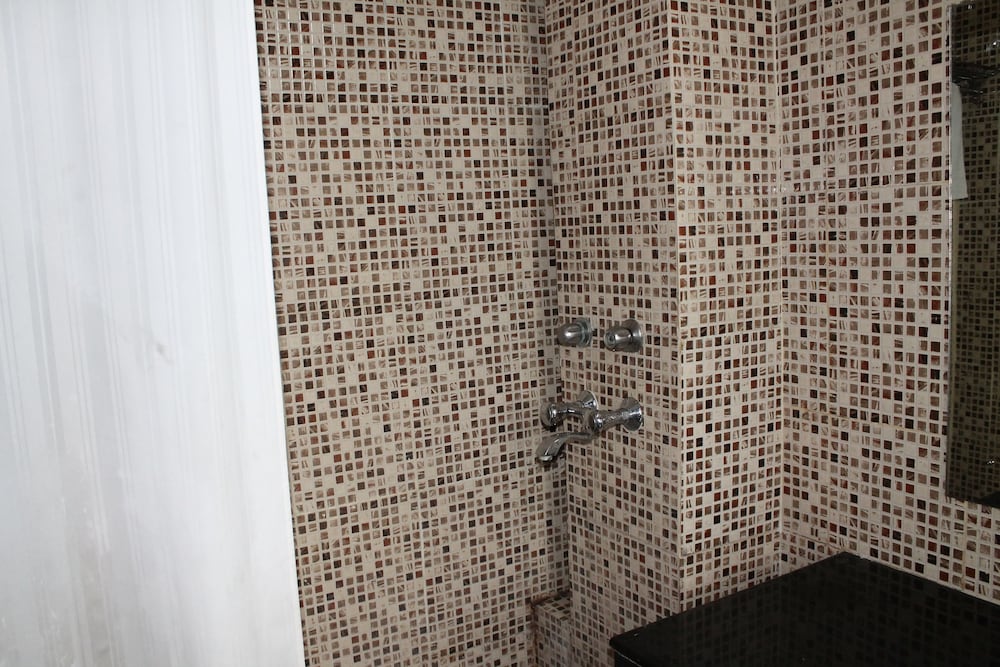 Economy Double Room, City View photo 3