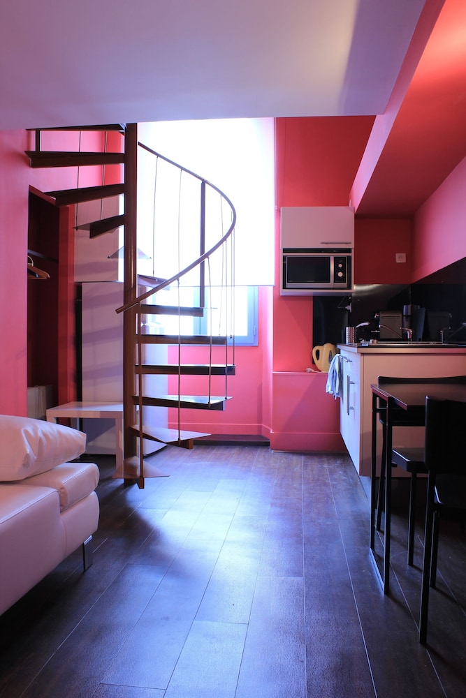 Basic Studio (1)
