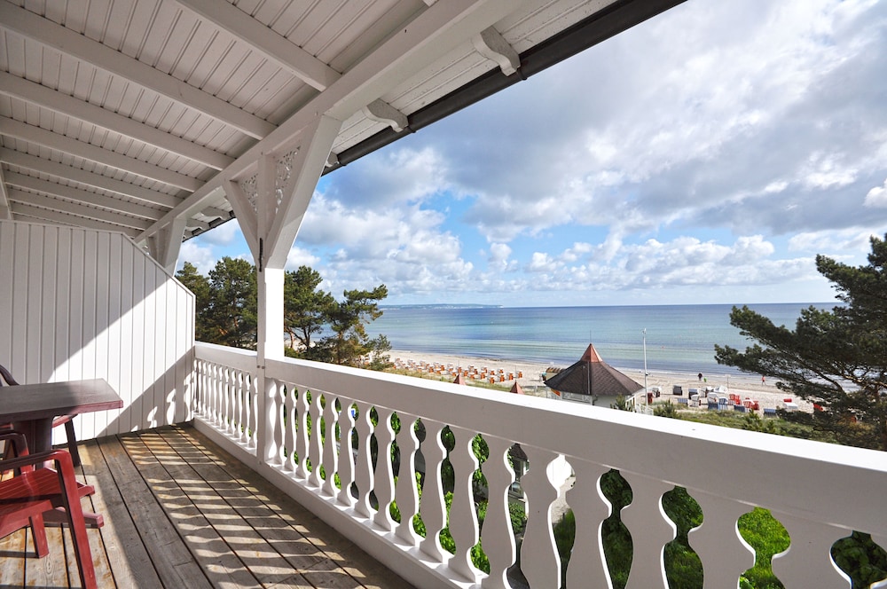 Apartment, Balcony, Sea View photo 2