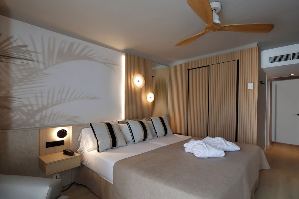 Superior Double Room, 2 Twin Beds